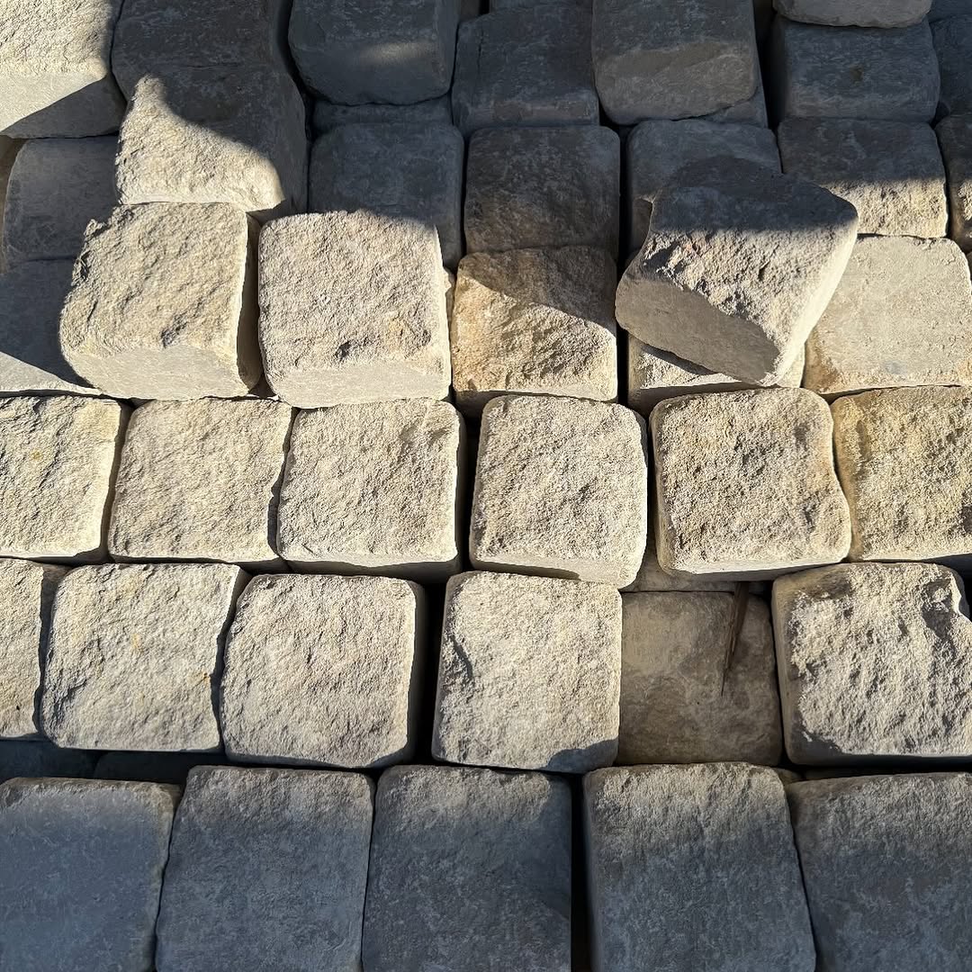 Natural stone cobbles